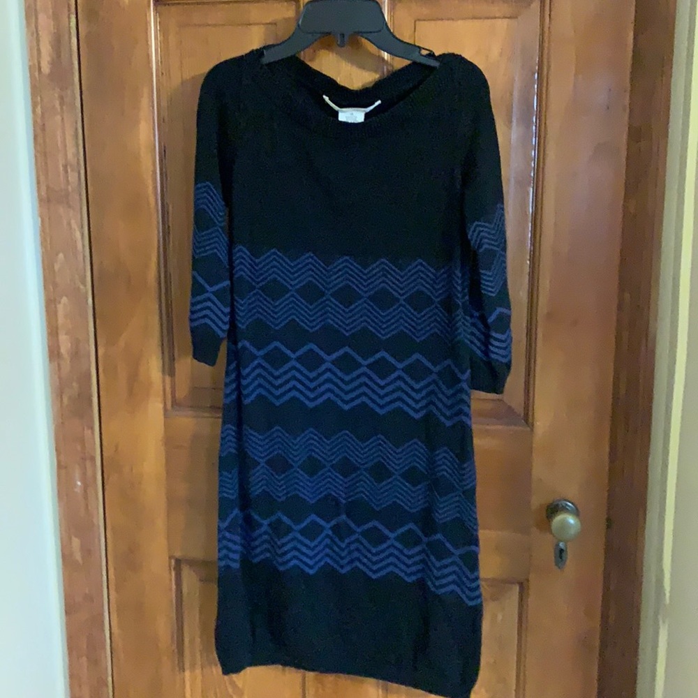 Black and blue 3/4 Sleeve dress